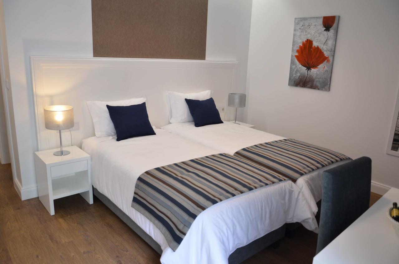 Edificio Charles 103 Apartment ฟุงชาล ภายนอก รูปภาพ